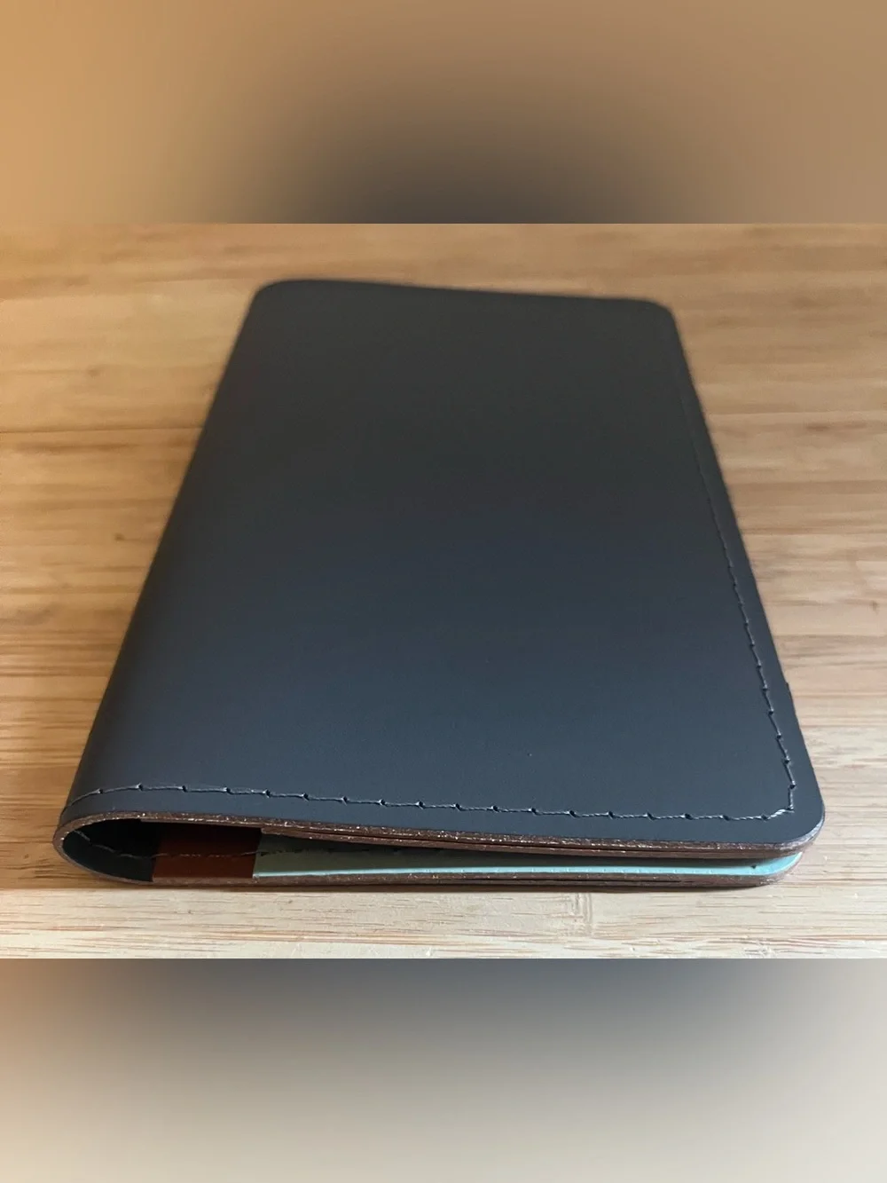 Vacavaliente Leather Passport Holder Travel Wallet Handcrafted Minimalist NWOT’s